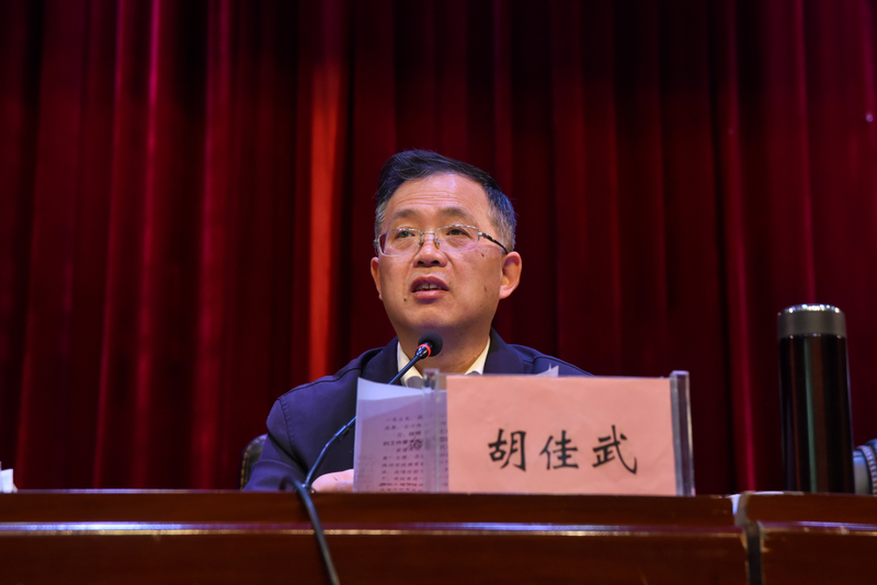 1649242995433001560.jpg retouch_2022040617463722.jpg